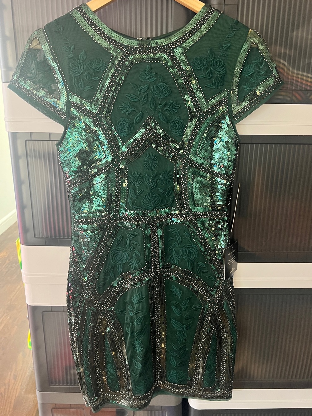 Lulu's Emerald Green Sequined Embroidered Cocktail Dress with Lining Size M NWT